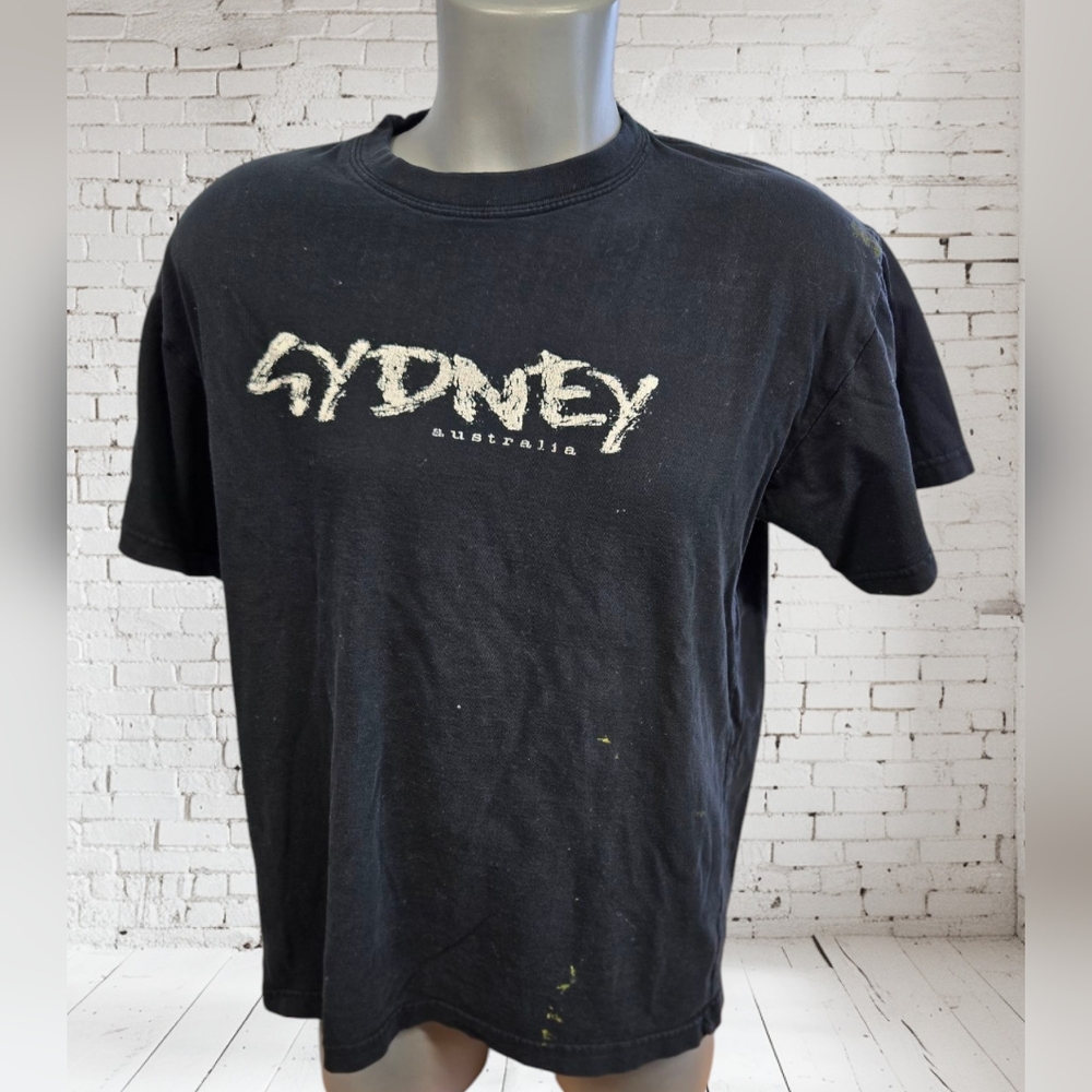 Distressed Australia Sydney Australia Black Graphic Tee Souvenir Tee